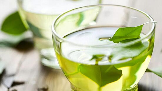 მწვანე ჩაი არის ძალიან ჯანსაღი სასმელი, რომელსაც იაპონური დიეტა მოიხმარენ. 